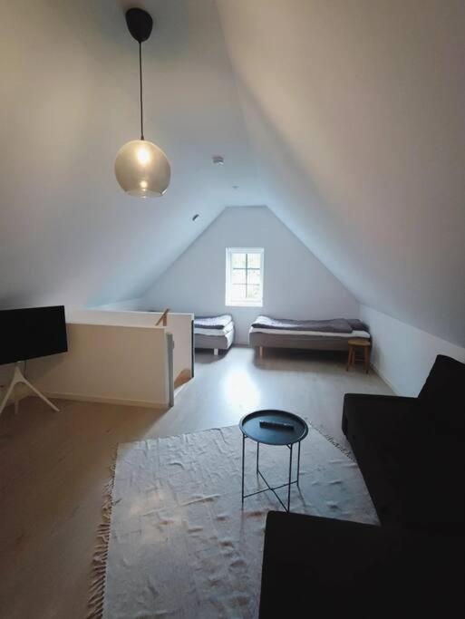Gaesthus Pa Oesterlen Med Naerhet Till Strand & Golf Villa Ystad Buitenkant foto
